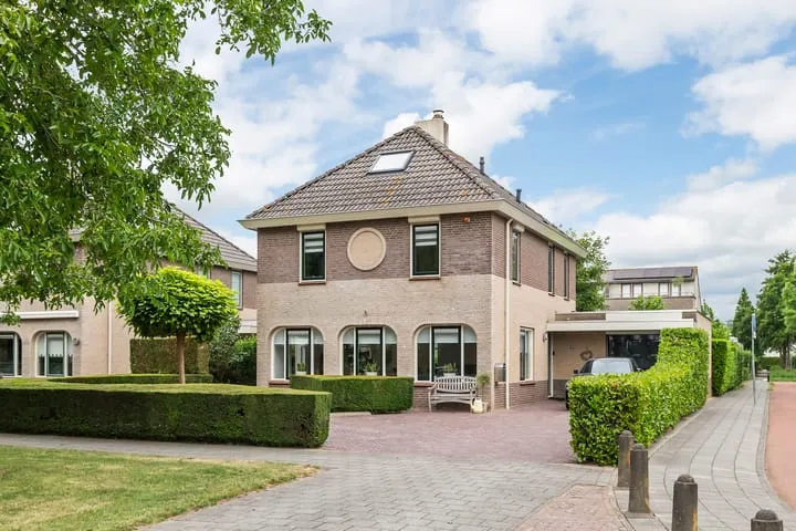 Vrijstaande woning te koop: Prof. P.H. Buismanlaan 37, Passewaaij-Zuid-Oost Tiel