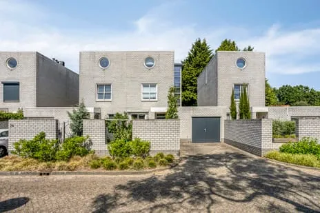 Tussenwoning te koop: Prof. Rommelaan 22, Kroon Helmond