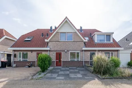 Tussenwoning te koop: Prof. Willem Schermerhornstraat 12, Grootschermer Grootschermer