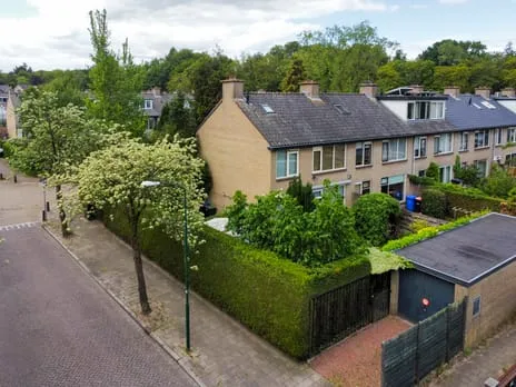 Hoekwoning te koop: Prof. Fockema Andreaelaan 388, Professorenwijk Baarn