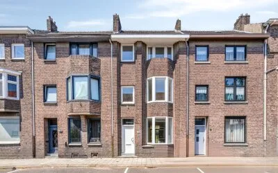 Tussenwoning te koop: Professor Scholsstraat 38, Wyckerpoort Maastricht