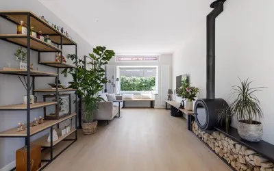 Hoekwoning te koop: Professor Van der Waalsstraat 30, Natuurkundigenbuurt-west Haarlem