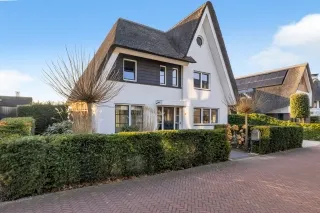 Huurwoning: Professor Brouwerlaan in Blaricum - €5.500 per maand
