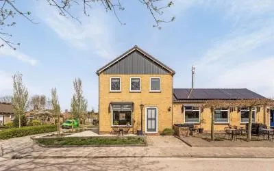 Vrijstaande woning te koop: Professor J. C. Dorststraat 2, St.-Jacobiparochie Noord St.-Jacobiparochie