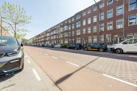 Appartement te koop: Professor Kamerlingh Onneslaan 135A1, Singelkwartier Schiedam