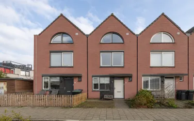 Terraced house for sale: Prokofjevstraat 88, Muziekwijk Z.-West Almere