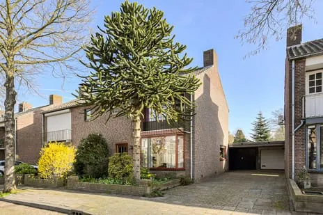 Twee-onder-één-kap te koop: Proostenweg 15, Leijsenakkers Oosterhout (Nb)