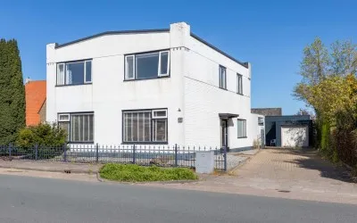 Vrijstaande woning te koop: Provincialeweg 23, Kornhorn Kornhorn