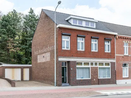 Hoekwoning te koop: Provincialeweg Zuid 124, Oirsbeek Oirsbeek