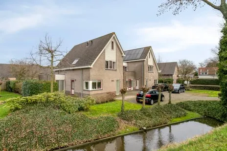 Twee-onder-één-kap te koop: Provincialeweg Oost 94A, Haastrecht-Dorpskern Haastrecht