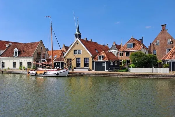Hoekwoning te koop: Pruikmakershoek 26, Makkum Makkum