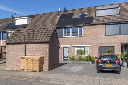 Tussenwoning te koop: Prunus 23, Gezonken Hoek Veenendaal