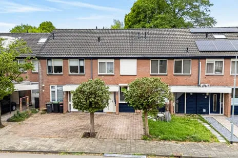 Tussenwoning te koop: Prunuslaan 11, De Vergert Duiven