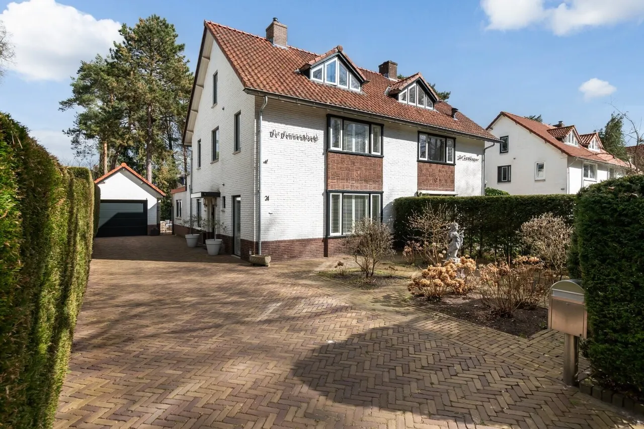 Hoekwoning te koop: Prunuslaan 24, Soest