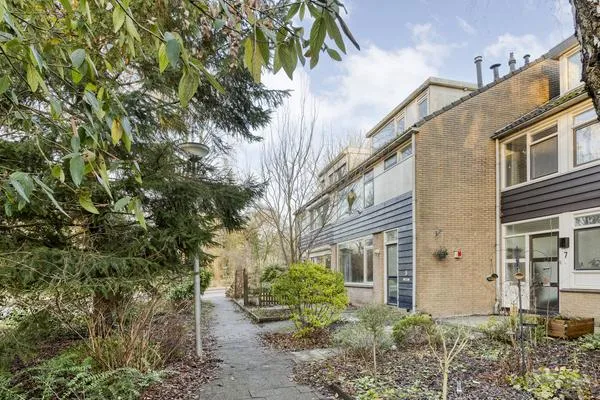 Tussenwoning te koop: Prunuslaan 5, Groenhovenkwartier Gouda