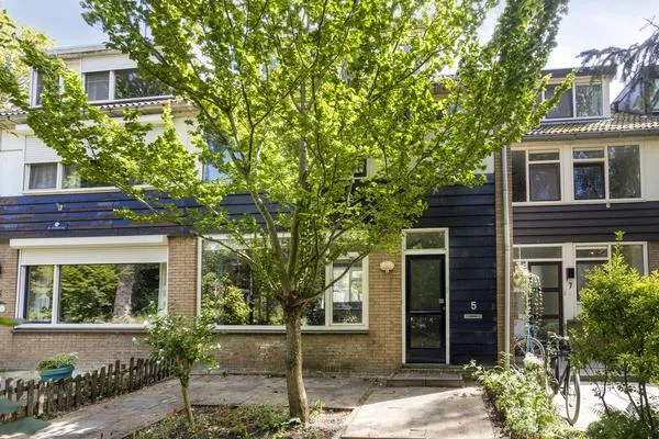 Tussenwoning te koop: Prunuslaan 5, Groenhovenkwartier Gouda