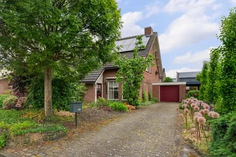Tussenwoning te koop: Prunusstraat 32, omg. 't Seuverick Oisterwijk