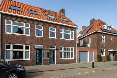 Tussenwoning te koop: Prunusstraat 5, Bomenbuurt Midden Tilburg