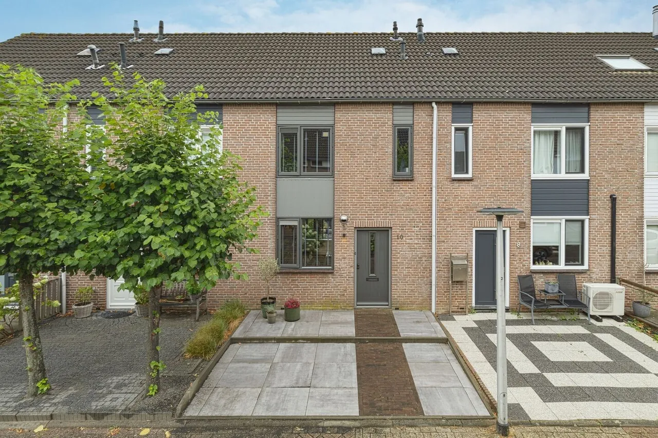 Tussenwoning te koop: Pruylenborg 10, Hendrik-Ido-Ambacht