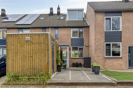 Tussenwoning te koop: Pruylenborg 32, Krommeweg-Zuid Hendrik-Ido-Ambacht