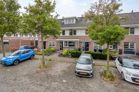 Tussenwoning te koop: Puccinilaan 4, Nieuw-Vennep Getsewoud Zuid Nieuw-Vennep