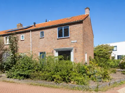 Hoekwoning te koop: Pulsstraat 2, Giessendam-West Hardinxveld-Giessendam
