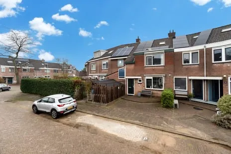 Tussenwoning te koop: Punter 75, Buitenoord 3 Barendrecht