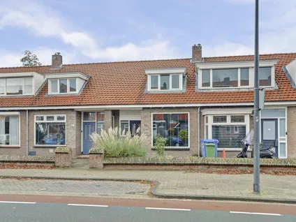 Tussenwoning te koop: Putstraat 76, Centrum Waalwijk