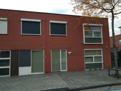 Twee-onder-één-kap te koop: Pyreneeënstraat 34, Snel en Polanen Woerden