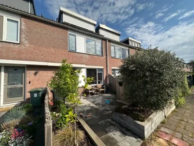 Tussenwoning te koop: Pyriet 21, Rokkeveen-Oost Zoetermeer