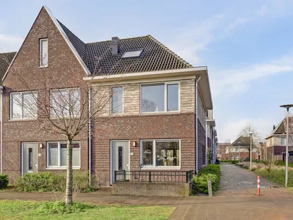 Hoekwoning te koop: Queeckhovenplein 35, Utrecht