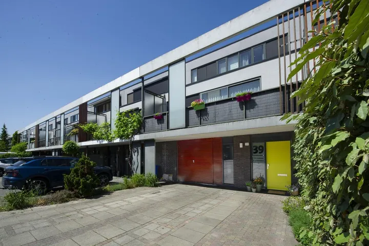Tussenwoning te koop: Raad van Europalaan 39, Buitenhof-Zuid Delft