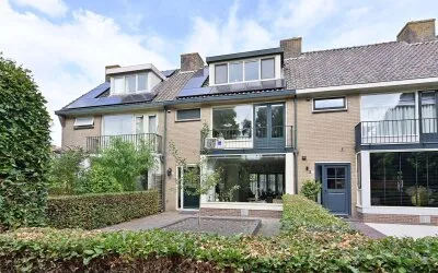 Tussenwoning te koop: Raadhuislaan 76, Eemnes