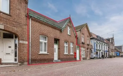 Tussenwoning te koop: Raadhuisplein 14, Kern Arcen Arcen