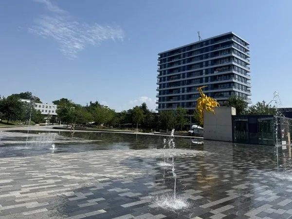 Woning te huur: Raadhuisplein, Emmen-Centrum Emmen