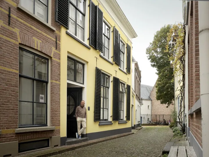 Tussenwoning te koop: Raadhuissteeg 6, Stadskern Zutphen
