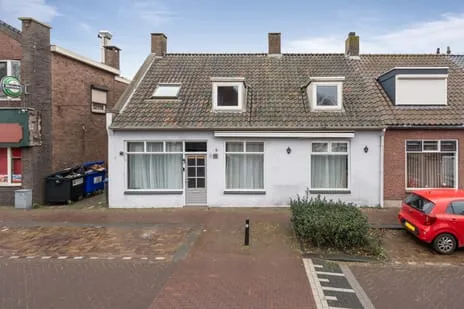 Hoekwoning te koop: Raadhuisstraat 14, Rucphen Rucphen