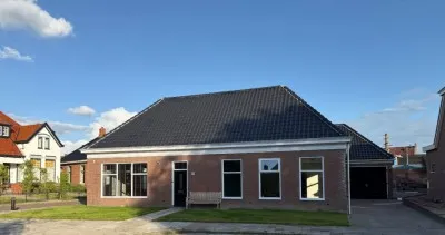 Vrijstaande woning te koop: Raadhuisstraat 24, Usquert Usquert