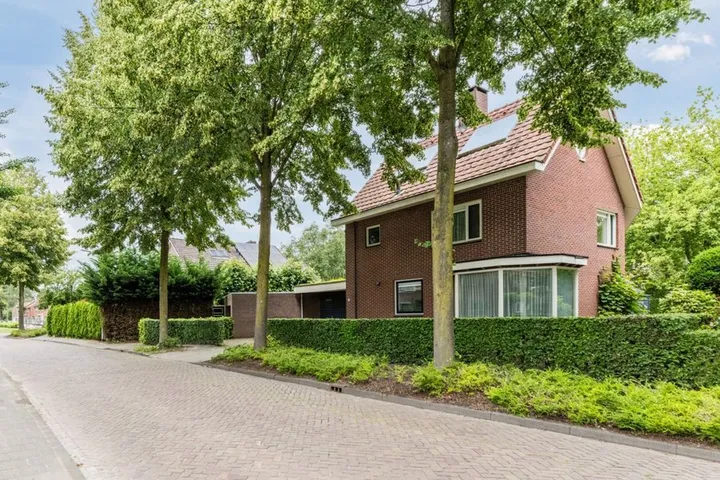 Vrijstaande woning te koop: Raadhuisstraat 25, Eikenbosch Berkel-Enschot