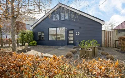 Vrijstaande woning te koop: Raadhuisstraat 25, Dirkshorn (woonkern) Dirkshorn