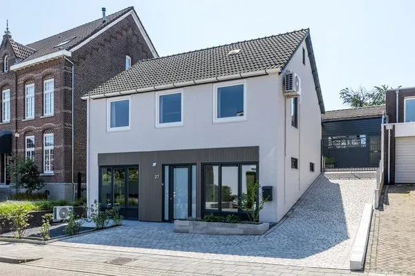Twee-onder-één-kap te koop: Raadhuisstraat 27, Hulsberg Hulsberg