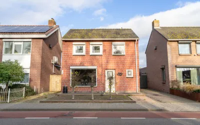 Vrijstaande woning te koop: Raadhuisstraat 57, Rucphen Rucphen