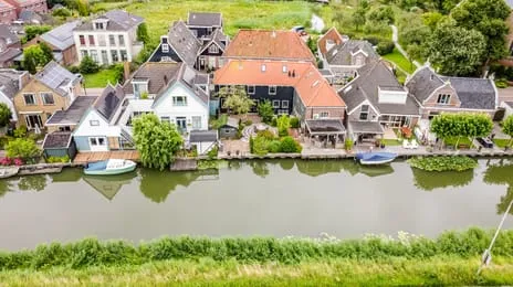 Vrijstaande woning te koop: Raadhuisstraat 58, Oosthuizen Oosthuizen