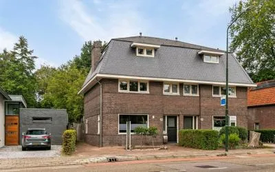 Twee-onder-één-kap te koop: Raadhuisstraat 84, Aalst Waalre
