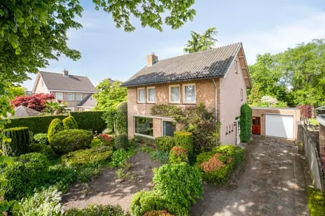 Vrijstaande woning te koop: Raadhuisstraat 9, Geffen Geffen