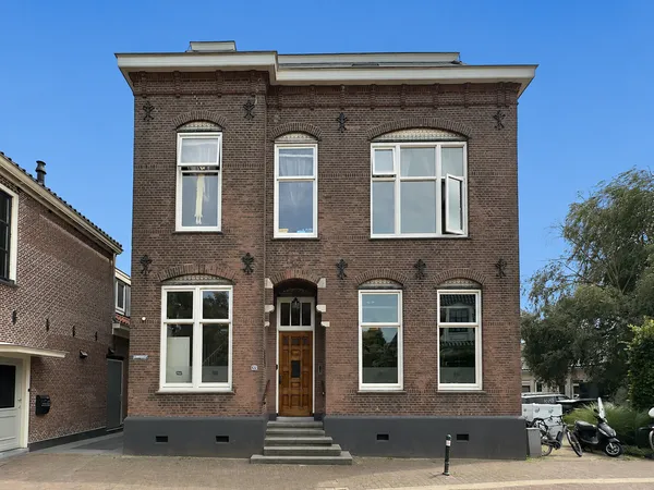 Woning te huur: Raadhuisstraat, Oosthuizen Oosthuizen