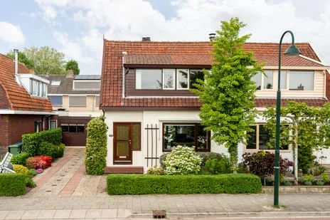 Twee-onder-één-kap te koop: Raadhuisweg 113, Reeuwijk-Brug-Noord Reeuwijk