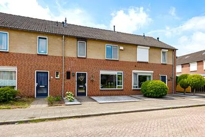 Terraced house for sale: Raafstraat 21, Mill-West Mill