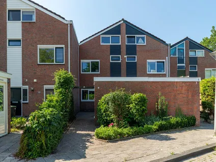 Tussenwoning te koop: Raaigras 8, Aldlân-West Leeuwarden