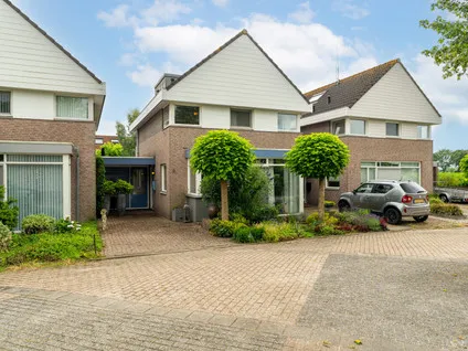 Tussenwoning te koop: Raam 4, Draaiboom Kaatsheuvel